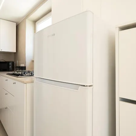 Aragonese Apartment *