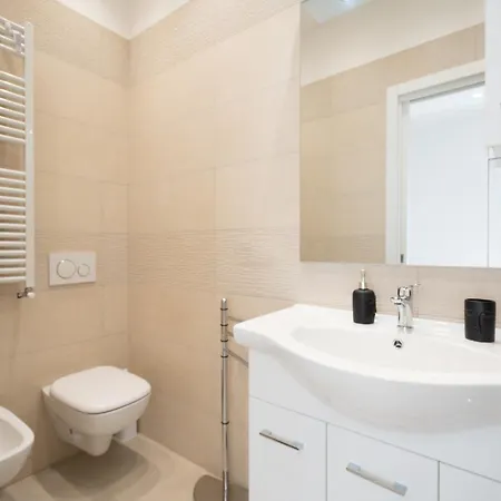 Aragonese Apartment *
